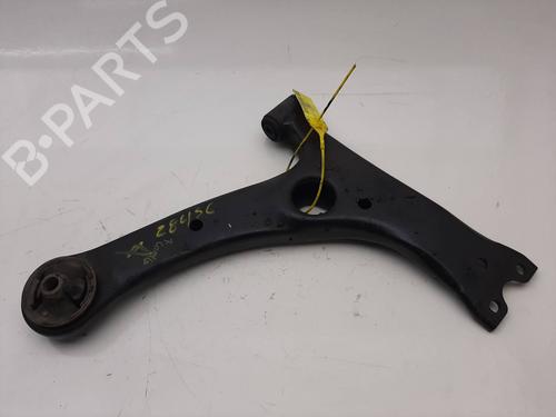 Right front suspension arm TOYOTA COROLLA Verso (ZER_, ZZE12_, R1_) 1.8 (ZNR11_) (129 hp) 480680F010 | 480680F010 |