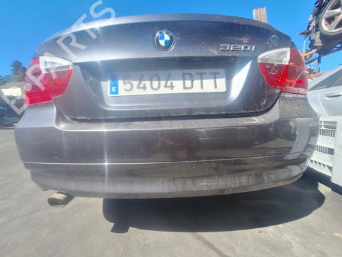 Pára-choques traseiro Pára-choques traseiro BMW 3 (E90) 320 i (150 hp) 34718490 34718490
