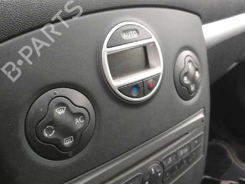 Used Climate control RENAULT CLIO III (BR0/1, CR0/1) 1.5 dCi (BR17, CR17) (86 hp) 2289118