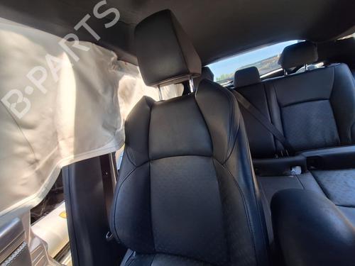right-front-seat-toyota-c-hr-_x1_-2016-37995287 main image