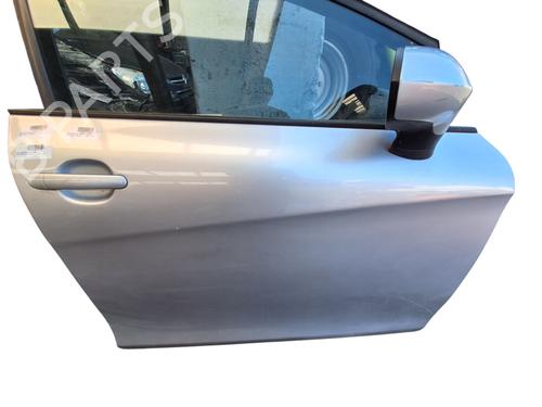 Used Right front door Right front door 37429730 37429730