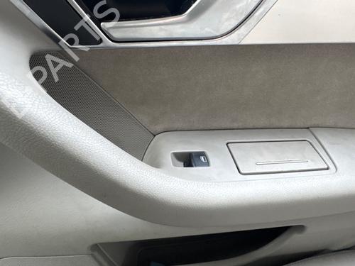 BP32088258I28 main image