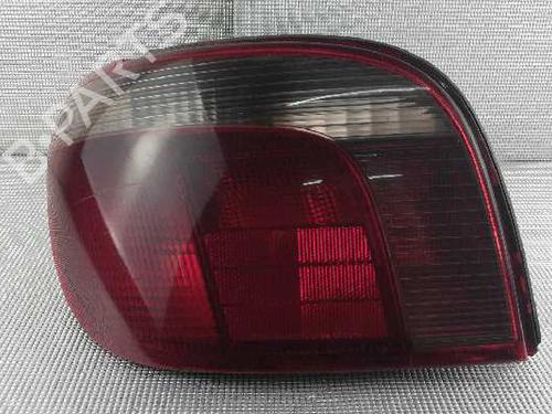 Feu arrière gauche TOYOTA YARIS (_P1_) 1.0 (SCP10_, SCP10R) (68 hp) 2233274