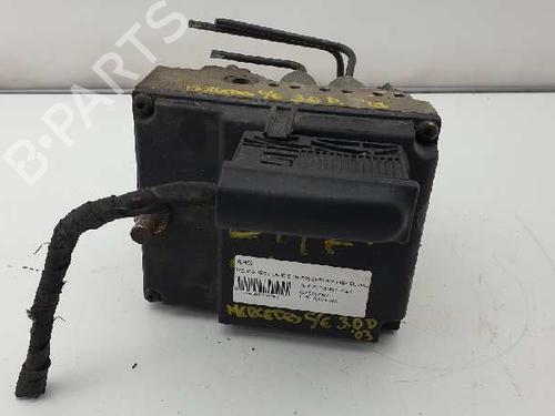 Used ABS pump MERCEDES-BENZ E-CLASS (W210) E 300 D (210.020) (136 hp) 5127468