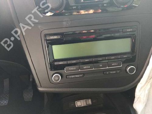 Used Radio SEAT LEON (1P1) 1.6 TDI (90 hp) 3459542