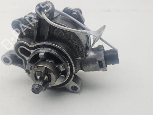Used Vacuum pump VOLVO S80 II (124) D5 (215 hp) 28313924