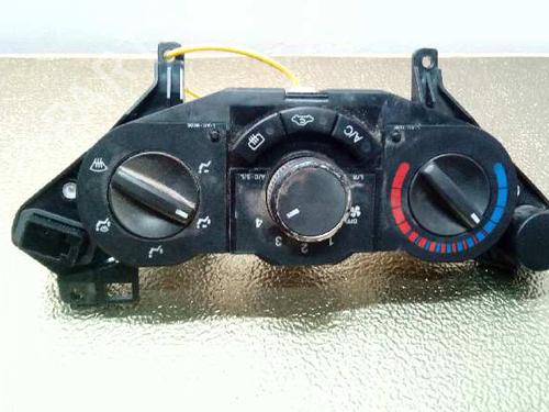 Used Climate control CHEVROLET AVEO / KALOS Saloon (T250, T255) 1.4 (94 hp) 548390