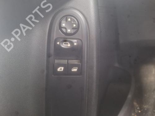 Used Left front window switch Left front window switch CITROËN C3 II (SC_) [2009-2026] 34040152 34040152