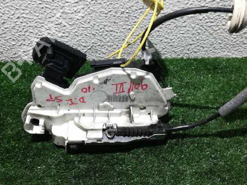 Used Front right lock VW GOLF VI (5K1) 1.6 TDI (105 hp) 3460441