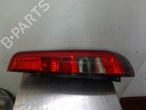 Used Right taillight FORD FIESTA V (JH_, JD_) 1.4 16V (80 hp) 133700