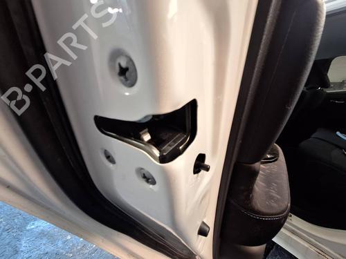 venstre-bagtil-las-nissan-leaf-ze1-2017-39185344 main image