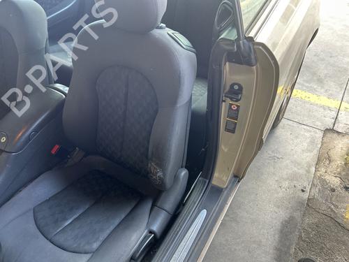 Used Left front seat MERCEDES-BENZ CLK (C209) CLK 270 CDI (209.316) (170 hp) 28355448