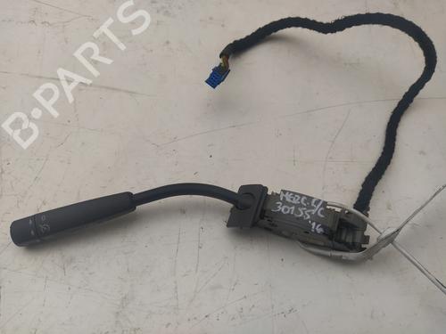 Used Steering wheel controls MERCEDES-BENZ C-CLASS T-Model (S203) C 180 (203.235) (129 hp) 17127893