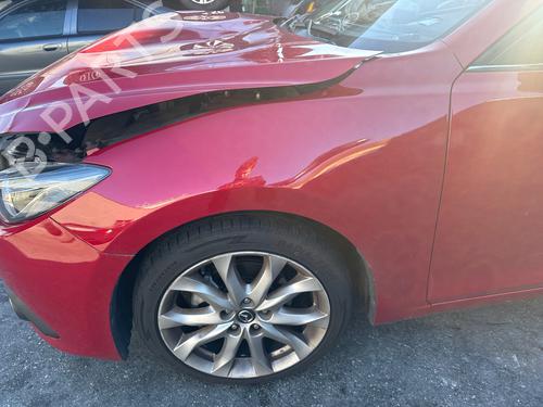 Guarda-lamas esquerdo MAZDA 3 (BM, BN) 2.2 D (150 hp) 31249359