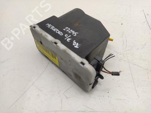 Used Comfort control module MERCEDES-BENZ E-CLASS (W124) E 250 Turbo-D (124.128) (126 hp) 15833510