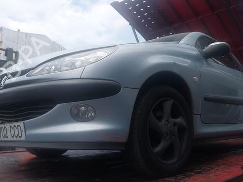 Used Parts PEUGEOT 206 CC (2D) 1.6 16V (2DNFUF, 2DNFUR) 4831826