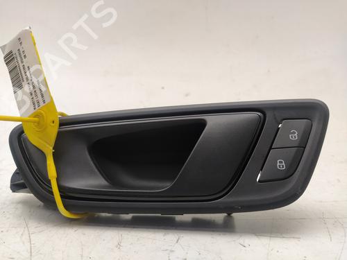 Used Front left interior door handle SEAT LEON (5F1) [2012-2021]  19778657