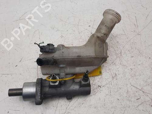 Used Brake master cylinder RENAULT CLIO III (BR0/1, CR0/1) 1.5 dCi (88 hp) 7178225