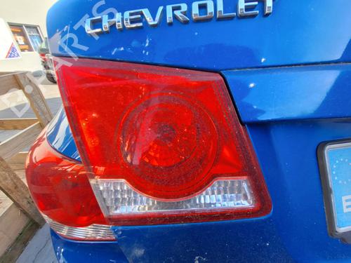 left-tailgate-light-chevrolet-cruze-j300-2009-33470691 main image