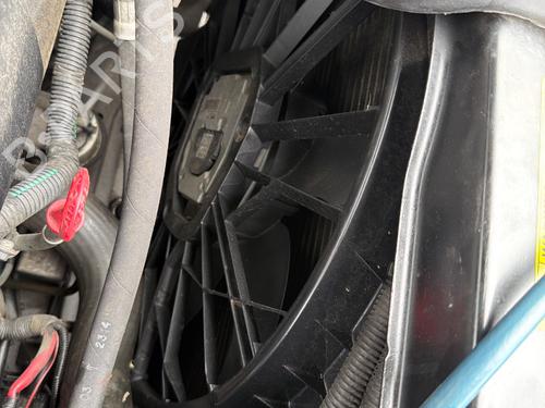 Used Radiator fan Radiator fan 37177584 37177584