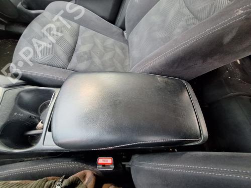 Bracciolo centrale Bracciolo centrale NISSAN X-TRAIL III (T32_, T32R, T32RR) [2013-2026] 35976012 35976012