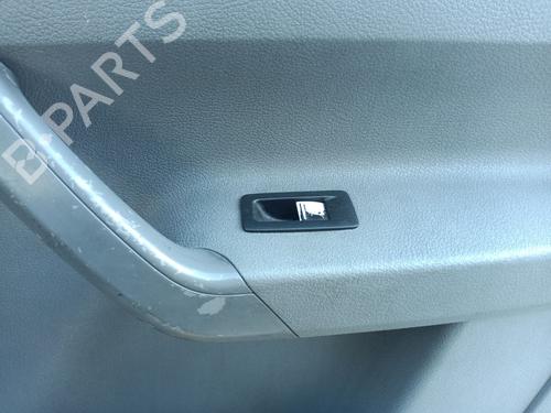 Højre fortil elrude kontakt VW CADDY III Box Body/MPV (2KA, 2KH, 2CA, 2CH) [2004-2016]  29275711