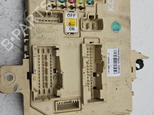 Used Fuse box KIA CARENS IV 1.7 CRDi (136 hp) 31805699