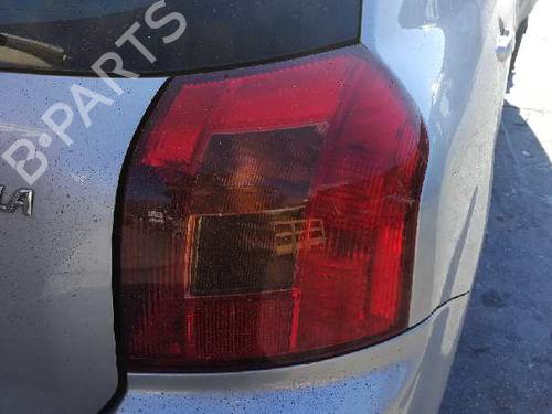 Used Right taillight TOYOTA COROLLA (_E12_) 1.6 VVT-i (ZZE121_, ZZE121R) (110 hp) 2669944