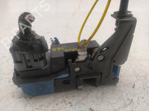 Front left lock VOLVO S60 I (384) 2.4 D | BP6477861C98 