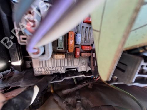 Fuse box CITROËN C5 III (RD_) 1.6 HDi 110 (RD9HZC) | BP36383299E1 - Image 2