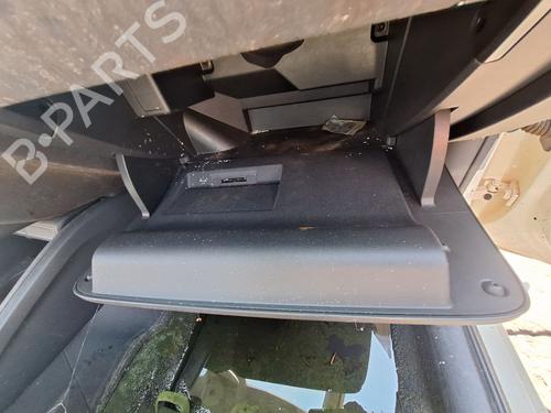 Vano posta oggetti Vano posta oggetti AUDI A1 Sportback (8XA, 8XF) 1.2 TFSI (86 hp) 36649331 36649331