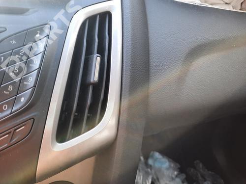 Used Radiator fan Radiator fan FORD FOCUS III 1.6 Ti (105 hp) 10649207 10649207