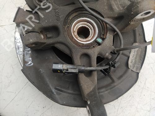 Used Right front steering knuckle CHEVROLET AVEO Saloon (T300) [2011-2025]  18277679