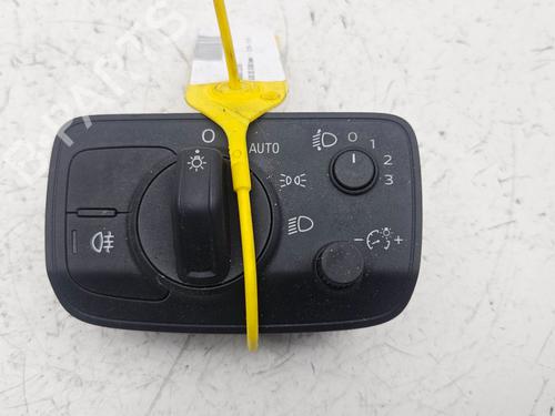 headlight-switch-audi-q2-gab-gag-2016-31670829 main image
