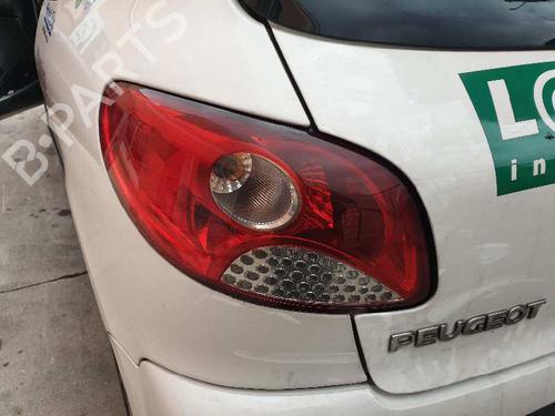 Used Left taillight PEUGEOT 206+ (2L_, 2M_) 1.4 HDi eco 70 (68 hp) 4501748