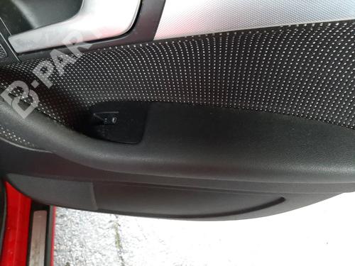 Used Right rear window switch Right rear window switch AUDI A3 (8P1) 2.0 TDI 16V quattro (140 hp) 8615039 8615039