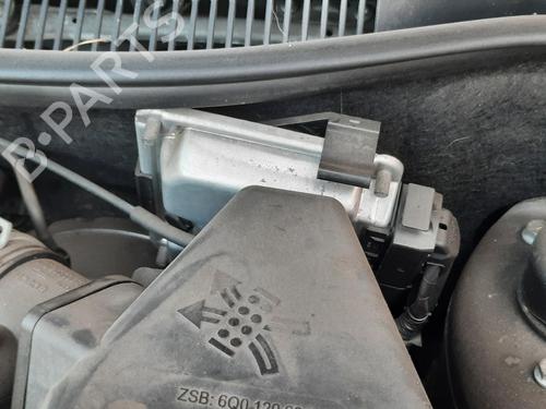 Used Engine control unit (ECU) SEAT CORDOBA (6L2) 1.4 16V (75 hp) 8333656