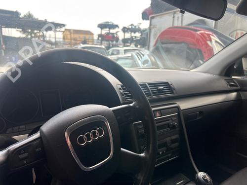 Used Dashboard AUDI A4 B7 (8EC) 2.0 TDI 16V (140 hp) 26580360
