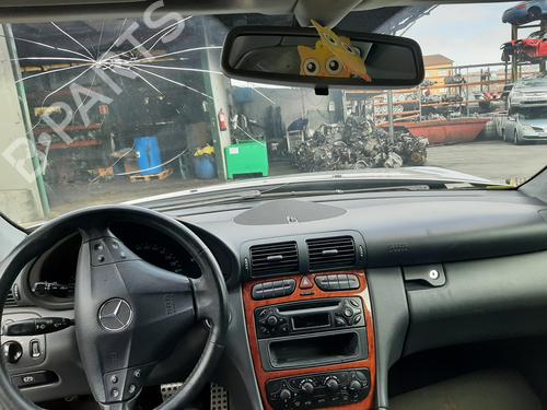 Tableau de bord MERCEDES-BENZ C-CLASS (W203) C 220 CDI (203.008) (150 hp) 16009781