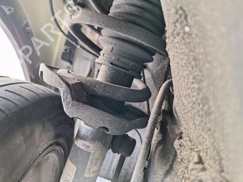 Used Right front shock absorber KIA STONIC (YB) [2017-2025]  21575123