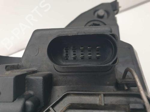 Left headlight FORD FOCUS I (DAW, DBW) 1.8 TDCi | BP4703629C28 