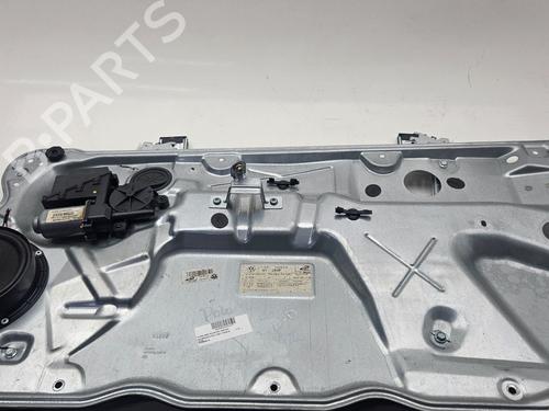 Fensterheber rechts vorne für VW POLO IV (9N_, 9A_) 1.4 TDI (75 hp) 31971025