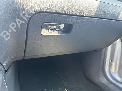 Used Glove box VW GOLF V (1K1) [2003-2010]  28047659