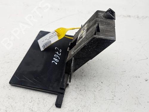 display-monitor-audi-q2-gab-gag-2016-31670833 main image