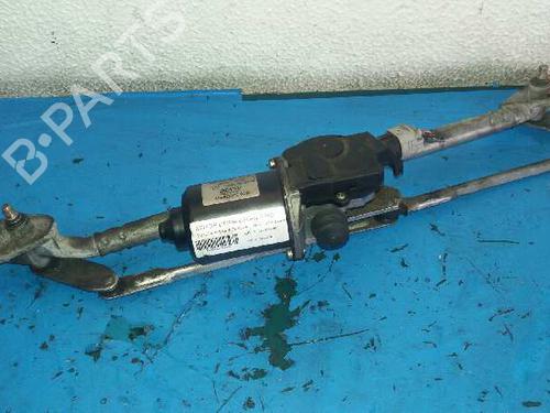 Used Front wiper motor TOYOTA AVENSIS Saloon (_T25_) 2.0 D-4D (CDT250_, CDT250R) (116 hp) 1333477