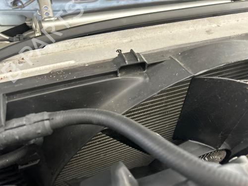 Used Water radiator BMW 7 (E32) 750 i, iL V12 (300 hp) 27434021
