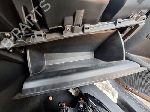 glove-box-toyota-c-hr-_x1_-2016-37995296 main image