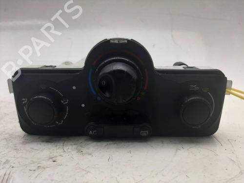 Used Climate control RENAULT CLIO III (BR0/1, CR0/1) 1.2 16V (BR0R, BR1D, BR1L, CR0R) (65 hp) 9126050