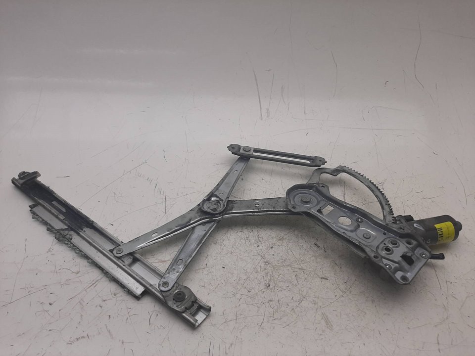 Front right window mechanism MERCEDESBENZ CCLASS (W202) C 220 D (202.