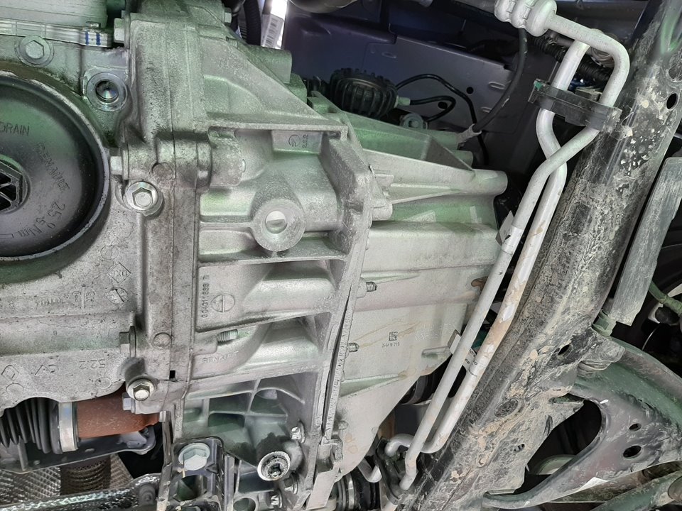 Manual gearbox DACIA SANDERO II TCe 90 (B8M1, B8MA) 8226248 | B-Parts